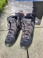 Lowa Explorer II GTX Wanderschuhe Niedersachsen - Pattensen Vorschau