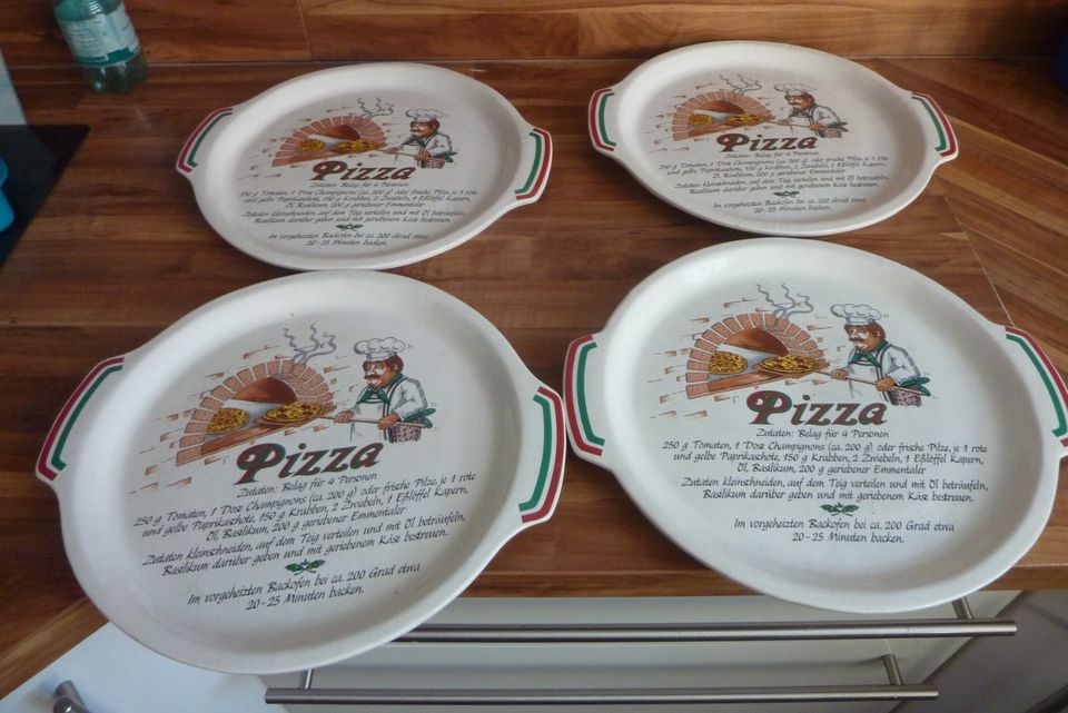 4 Pizza Teller 31cm alte Teller aus Ton in Solingen