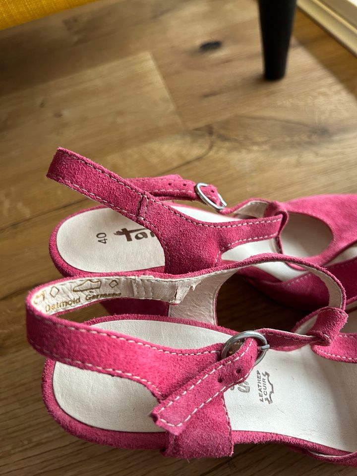 Tamaris high heels pink Leder neuwertig Gr. 40 in Köln