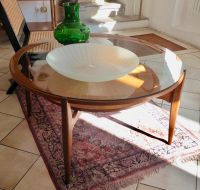 Couch Tisch Coffee Table Nussbaum Glas rund 60er Jahre Vintage Hannover - Mitte Vorschau