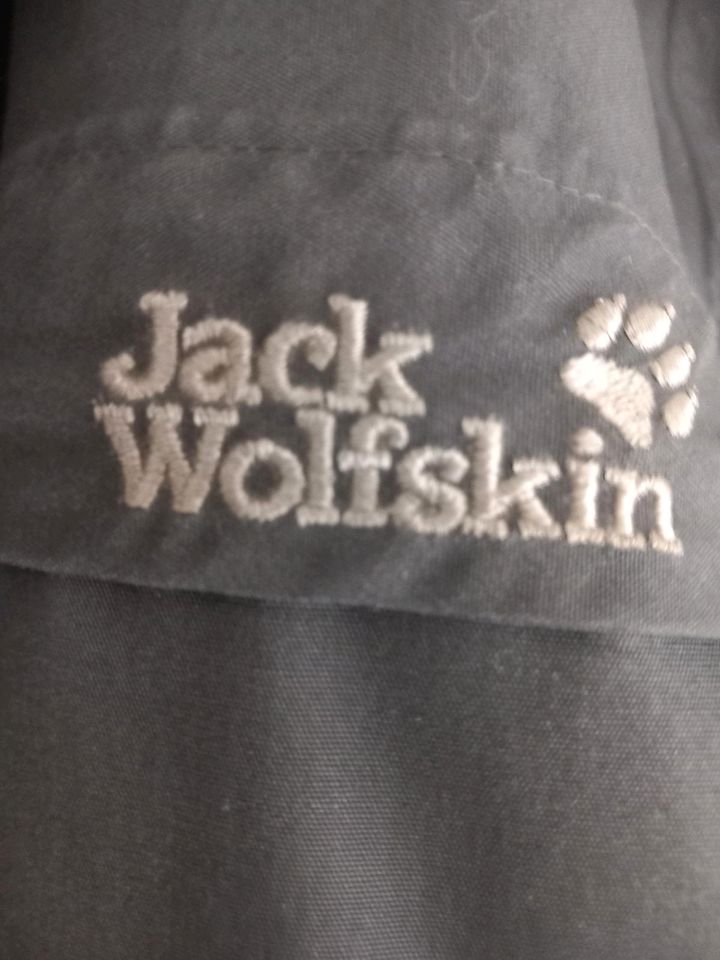 Jack Wolfskin Herren Jacke in Dinslaken