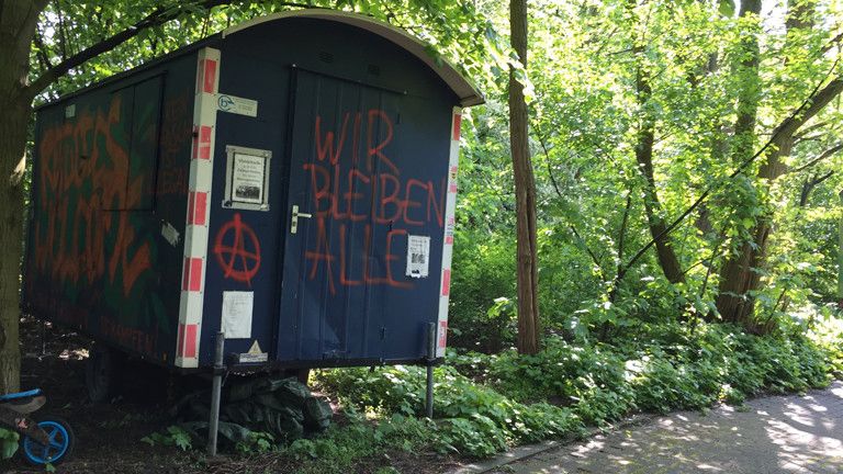 Wohnen im Holzbauwagen in Duisburg