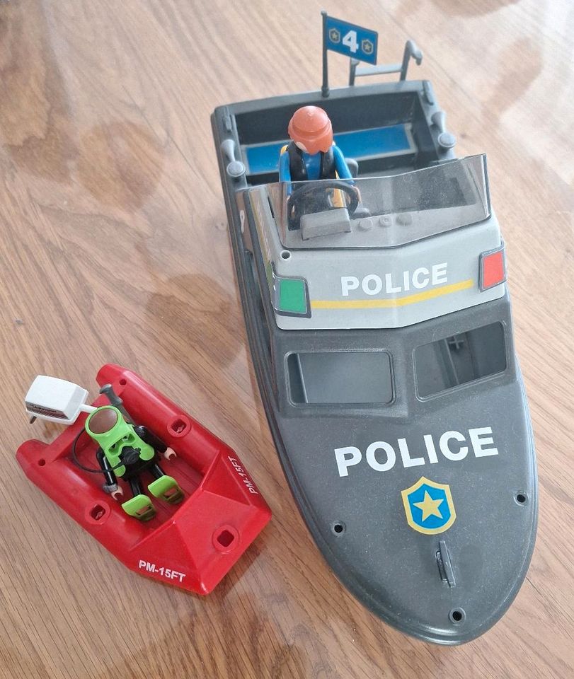 Playmobil Polizeiboot und Taucherboot 4429 in Neuhausen