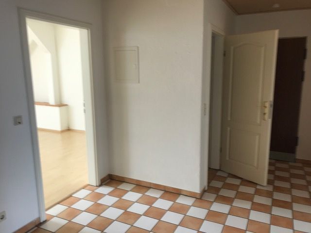 NEUES INSERAT Gemütliche 3-Zimmer-DG-Wohnung in der alten Grenzlandkaserne zu vermieten in Flensburg