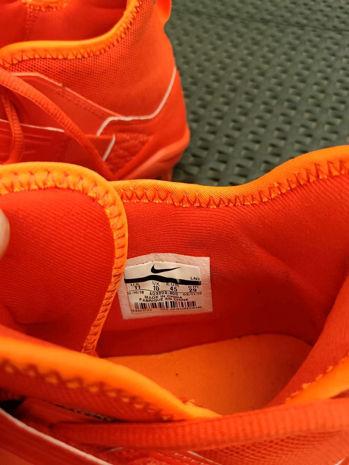 Nike Alpha Menace Pro 2, Größe 45 American Football Schuhe in Bremen