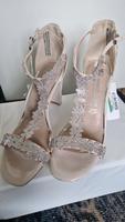 Brautschuhe Abendschuhe Beige Glitzer Silber Nordrhein-Westfalen - Rees Vorschau