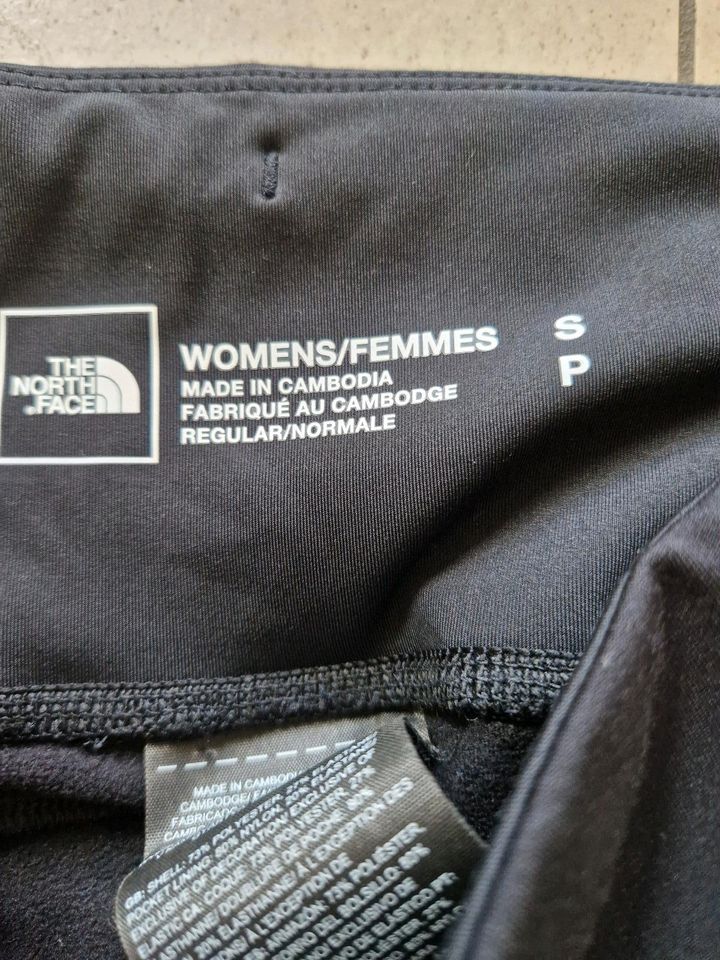 Neu! THE NORTH FACE Winter Warm Pro Leggings, Größe S in Frohburg