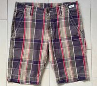 Tommy Hilfiger Bermuda Shorts Gr. 32 Bund 44 cm Länge 55 cm Nordrhein-Westfalen - Ascheberg Vorschau