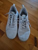 Puma Turnschuhe Gr 38,5 Nordrhein-Westfalen - Verl Vorschau