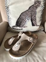 Neue Hush puppies Zehentrenner Sandalen Gr 38 Leder Nordrhein-Westfalen - Langenfeld Vorschau