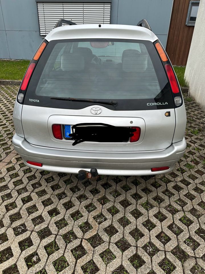 Ich Verkauf meine zuverlässige Toyota Corolla in Villingen-Schwenningen