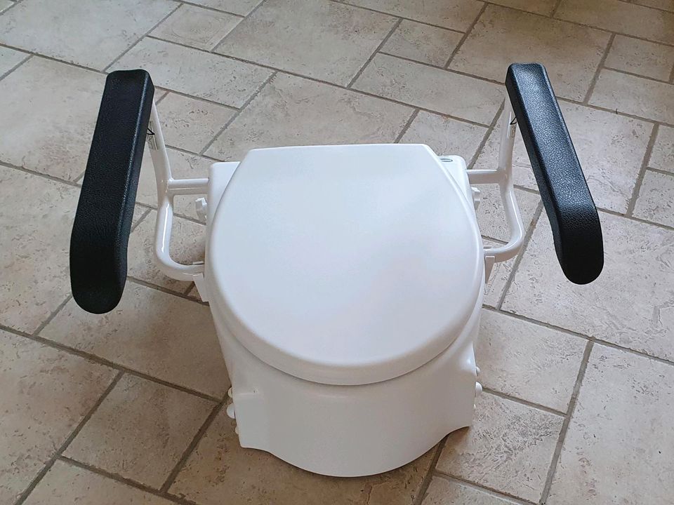 Pflege Senioren WC Sitzerhöhung in Neu-Anspach
