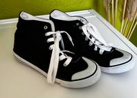 Sneaker unisex Schwarz Weiss Marke BPC Grösse 41 Sachsen - Großenhain Vorschau
