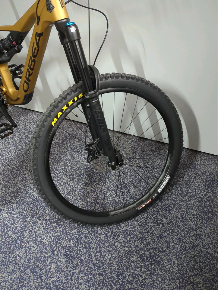 Orbea Rallon M20- Enduro Mountainbike Fully - stark reduziert in Donaueschingen