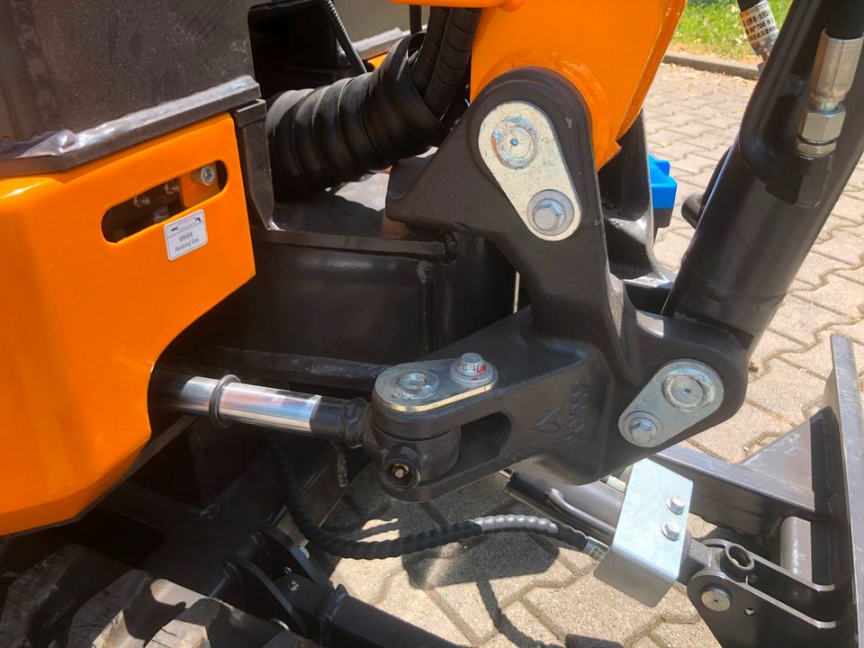 Minibagger BK1700JS inkl. Zubehörpaket Groß *20.258€ NETTO*BERGER KRAUS*KUBOTA*JOYST*SOFORT! in Kassel