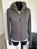 Bench Damen Jacke Gr S wie 34 36 gefüttert mit Kapuze Steppjacke Niedersachsen - Lauenbrück Vorschau