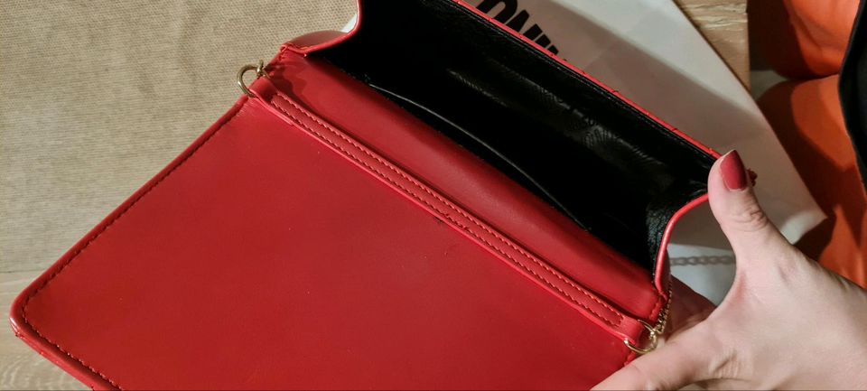 Tasche Love Moschino rot in Kenn