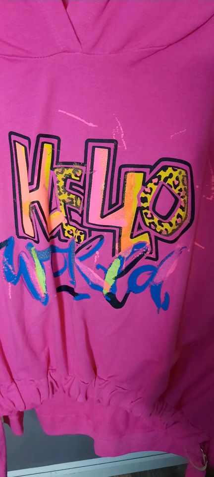 Kapuzen-Hoodie 'hello World' in pink - NEU in Schulzendorf bei Eichwalde