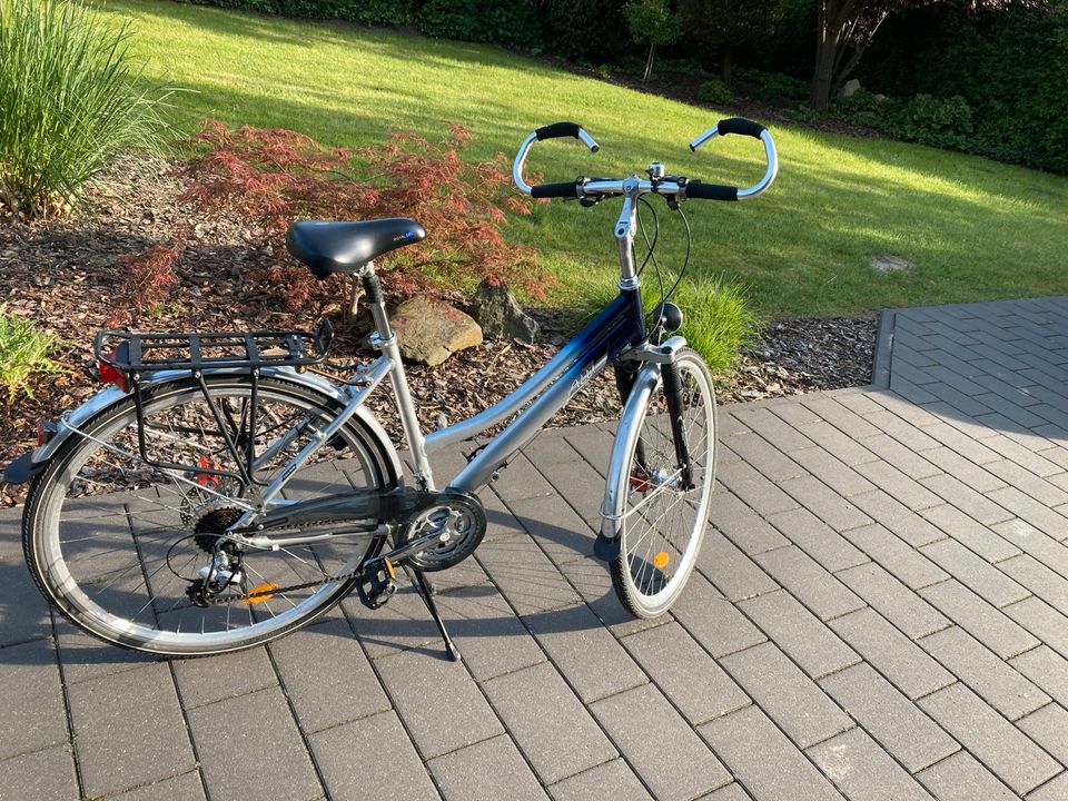 Damen Fahrrad in Hatten