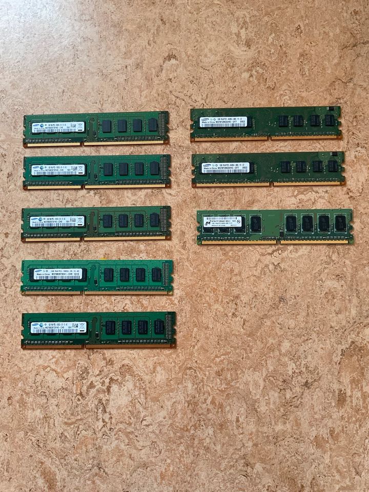 8X Samsung 1GB  Arbeitsspeicher DDR3 - RAM in Berlin