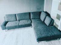 Couch mit Kissen Nordrhein-Westfalen - Brühl Vorschau