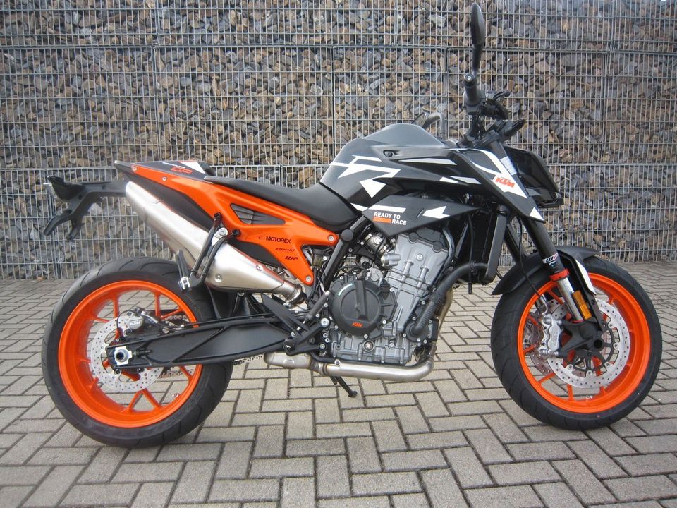 KTM 890 Duke GP /2023 / in Oelsnitz / Vogtland