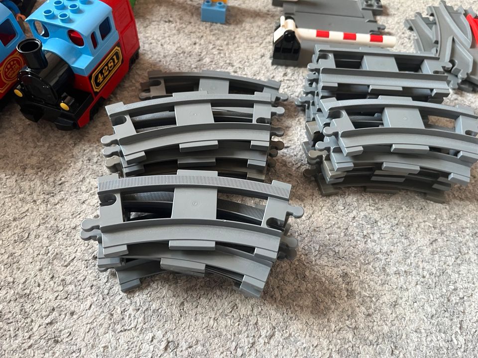 Lego Duplo Eisenbahn Starter Set und Zubehör Set 10506 10507 in Hannover