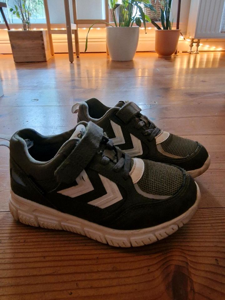 Hummel Sneaker Gr.30 (NP 39€) in Wismar