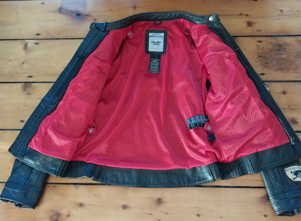 Harley Davidson Damen Lederjacke in Hemer