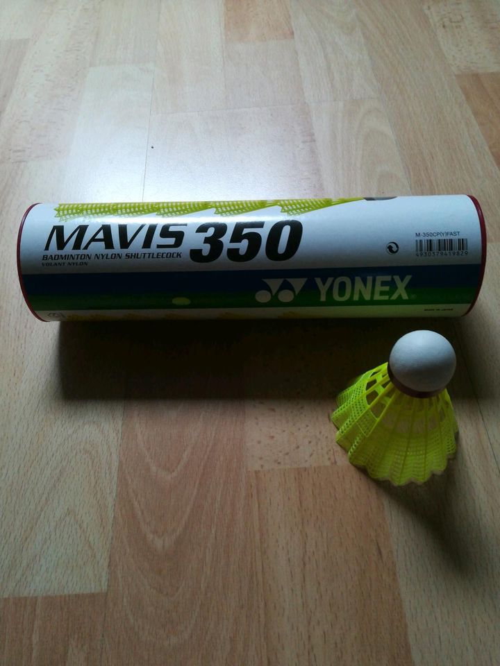 Federbälle Mavis 350 Yonex 6 Stck rot in Ratingen