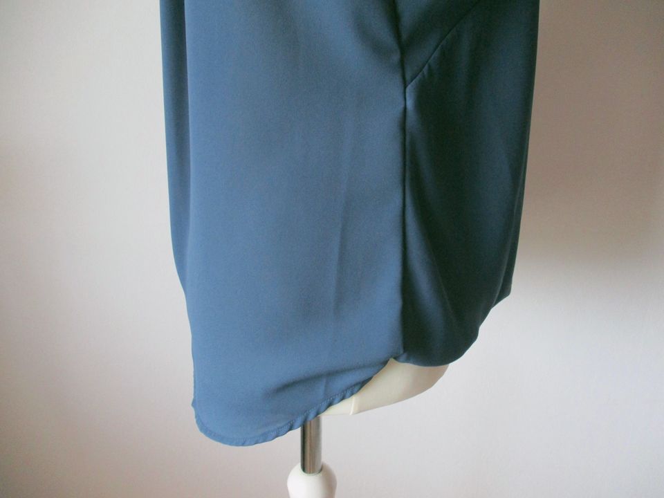 Neu Schickes Blusenshirt blau Gr M (38/40) gleitend, aus USA in Engelskirchen