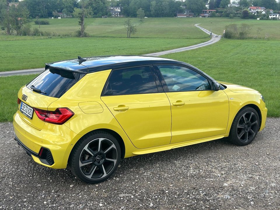 Audi A1 35TSFI S-Line S-Tronic Top Ausstattung / sehr sportlich in Glonn