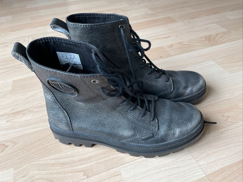 Palladium Boots grau Vintage Gr. 40 neuwertig in Aachen