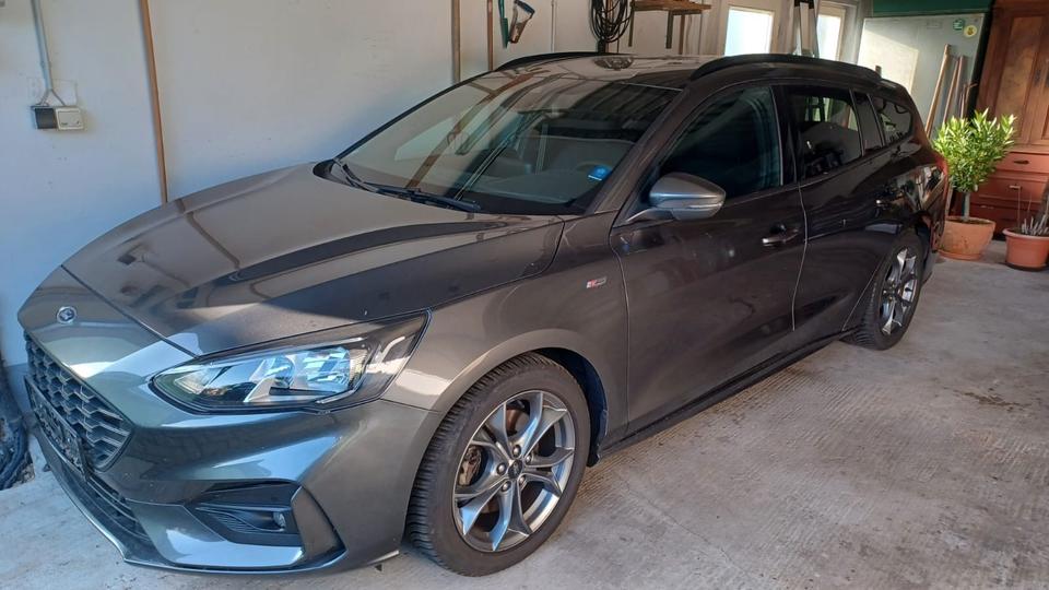 Ford Focus 1.0 Ecoboost Mildhybrid Kombi ST-Line mit 125 PS in Wolmirsleben