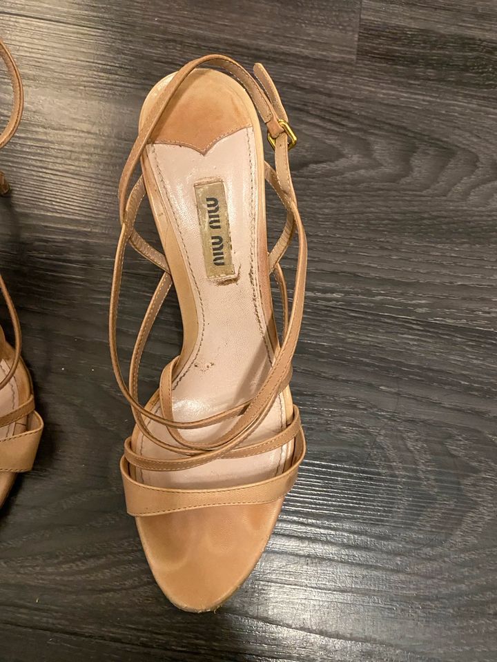 Miu Miu Sandaletten Pumps High Heels Gr. 38 in Düsseldorf