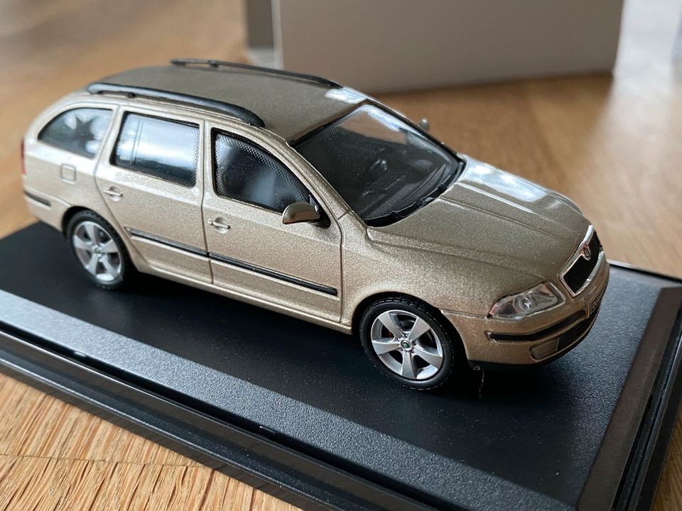 Skoda Octavia Kombi Abrex 1:43 in Krummwisch