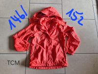 Mädchen Regenjacke, Kuscheljacke, Jeanskleid 146 / 152 Nordrhein-Westfalen - Oer-Erkenschwick Vorschau