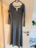 Langes graues Kleid Größe xl Nordrhein-Westfalen - Lübbecke  Vorschau