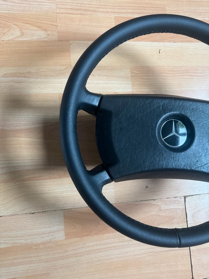 Mercedes W124 Lenkrad Leder ohne Airbag Mopf 0 Mopf 1 Vormopf in Bochum