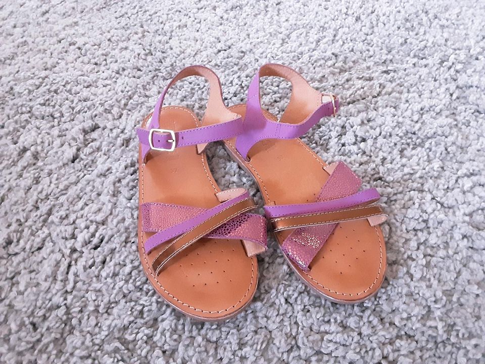 Mädchen Sandalen Schuhe Geox 37 Leder neu in Heidesheim