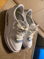 Puma Sneaker Cali Dream Metal white/silver größe 38,5 neuwertig Hessen - Hammersbach Vorschau