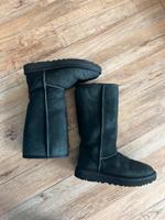 UGG Classic Tall II 2 Boots schwarz hoher Stiefel Black 37 Bayern - Weiden (Oberpfalz) Vorschau
