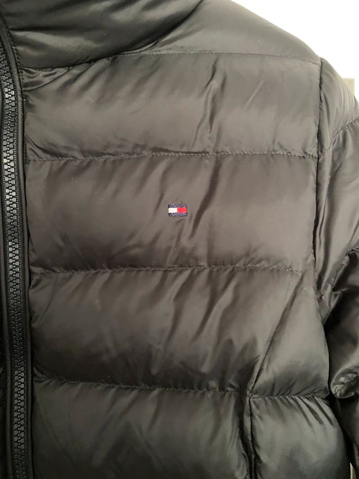 Tommy Hilfiger Jacke Steppjacke m schwarz in Kempten