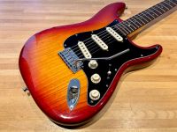 Fender 2002 American Deluxe Stratocaster ASH Aged Cherry Sunburst Nordrhein-Westfalen - Gangelt Vorschau