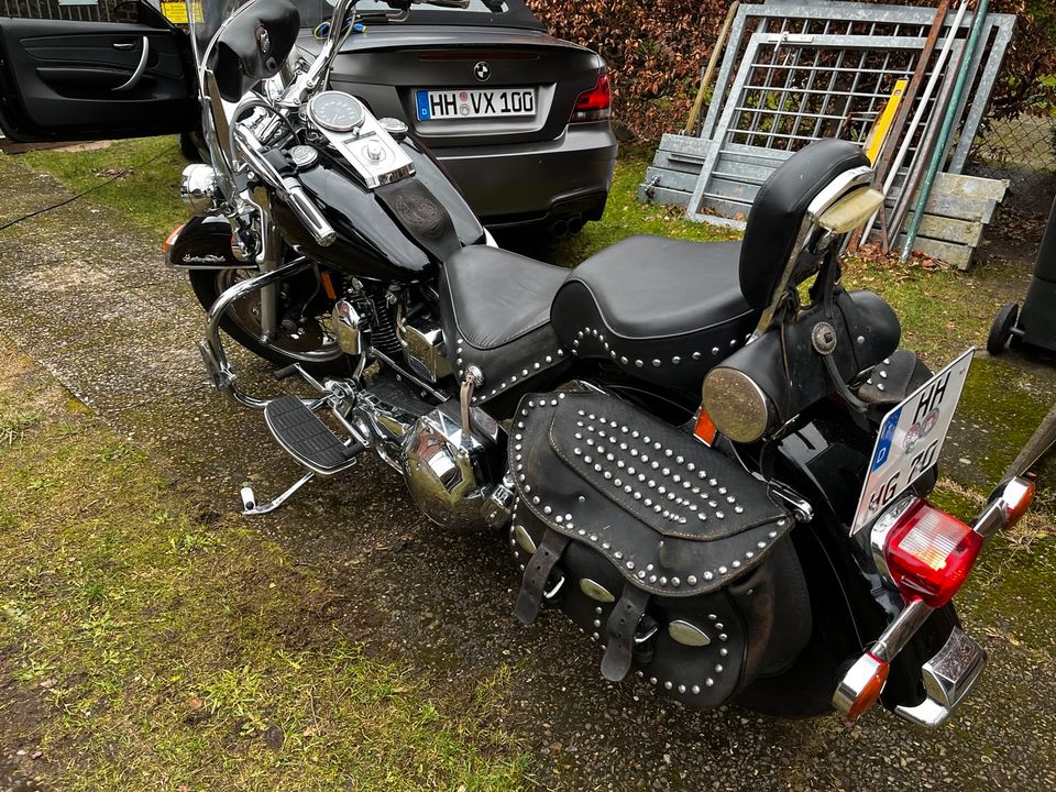 Harley Davidson Heritage Softail Classic 2. Hand in Hamburg