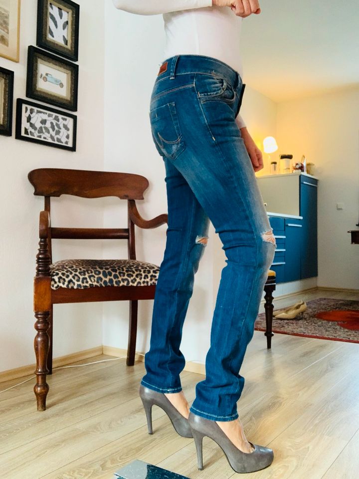 Damen Jeans von LTB Gr. L Model Moly in Ronneburg Hess