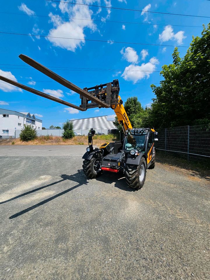 Teleskoplader Telelader Dieci Agri Farmer 30.7 neu Manitou Merlo in Dermbach