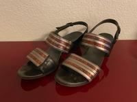 REMONTE Sandalette Keilabsatz schwarz Kombi 6 "Guter Zustand" Stuttgart - Mühlhausen Vorschau
