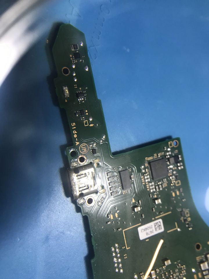 ⭐ Nintendo Switch USB-C Ladebuchse Reparatur Service (fix) ⭐ in Rossau (Sachsen)