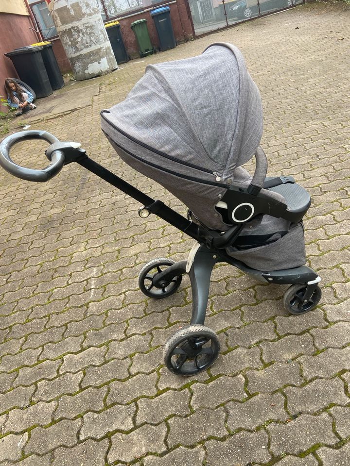 Kinderwagen Stokke in Völklingen